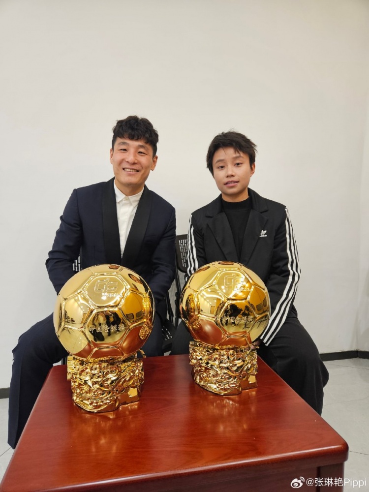  張琳艷社媒曬與武磊合照：感謝、榮幸、幸運，祝磊哥早日康復