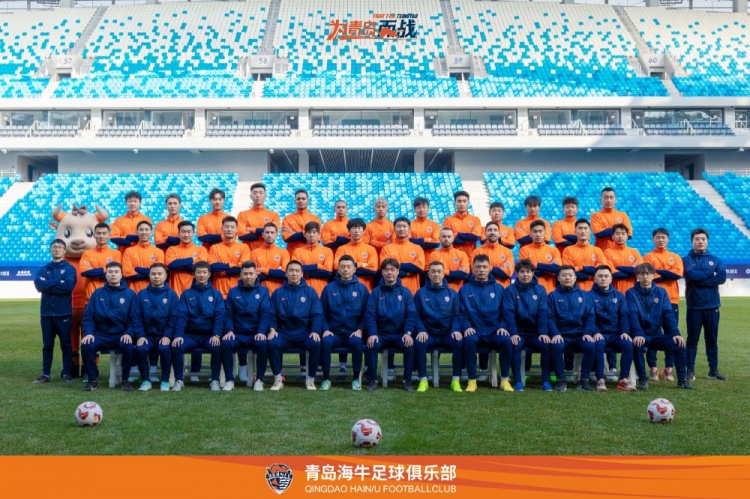  青島海牛一線隊(duì)名單：老將鄭龍、薩里奇坐鎮(zhèn)，金洋洋等新援在列