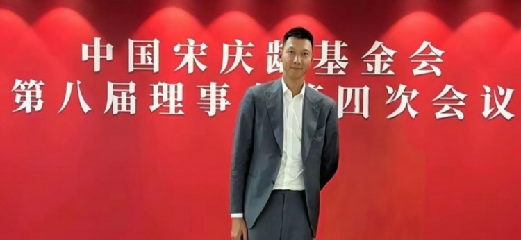  時(shí)隔5個(gè)月首次公開(kāi)露面！大河報(bào)：易建聯(lián)關(guān)聯(lián)公司成被執(zhí)行人