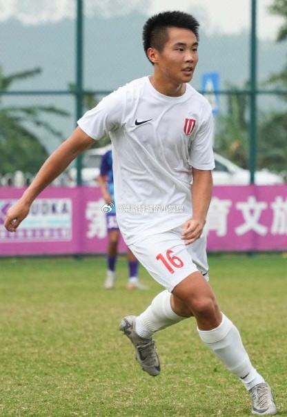  中國職業(yè)賽場首位09后！成都蓉城B隊16歲小將帥惟浩上演生涯首秀