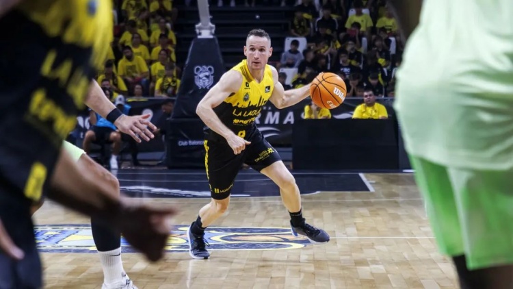  NBA初代老六，42歲進(jìn)入生涯巔峰？！