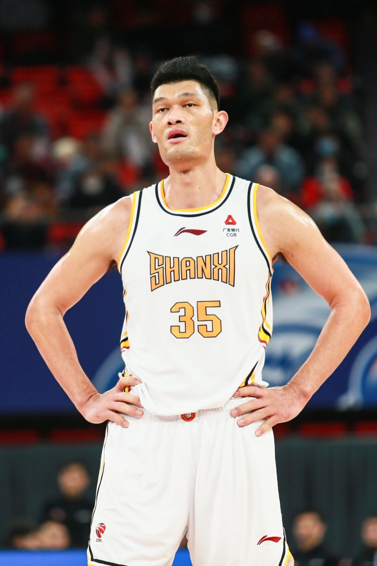  手感不佳！葛昭寶全場8投1中得到2分2籃板2助攻