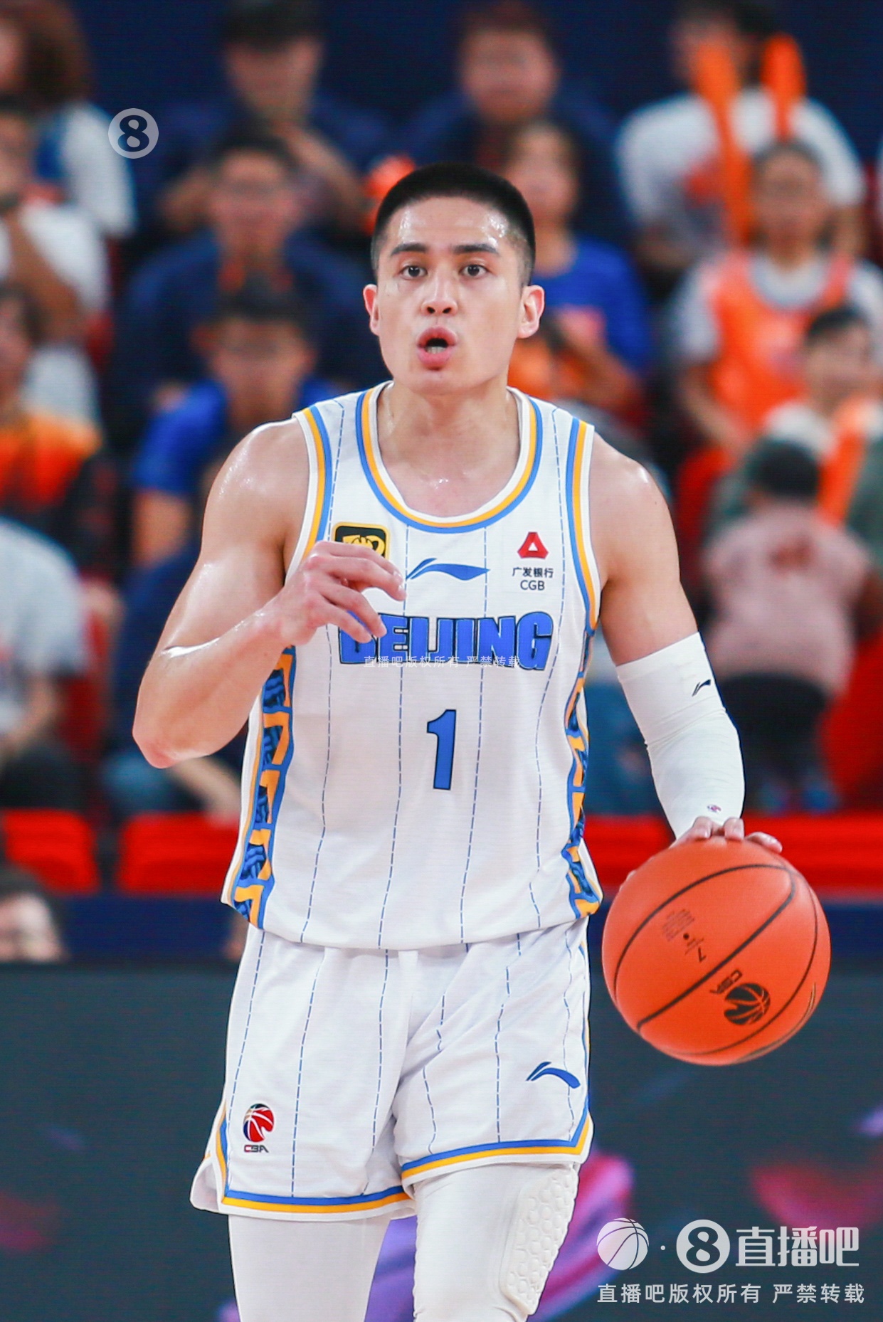  拼盡全力！陳盈駿14中8空砍全隊(duì)最高26分外加5板6助 三分8中4