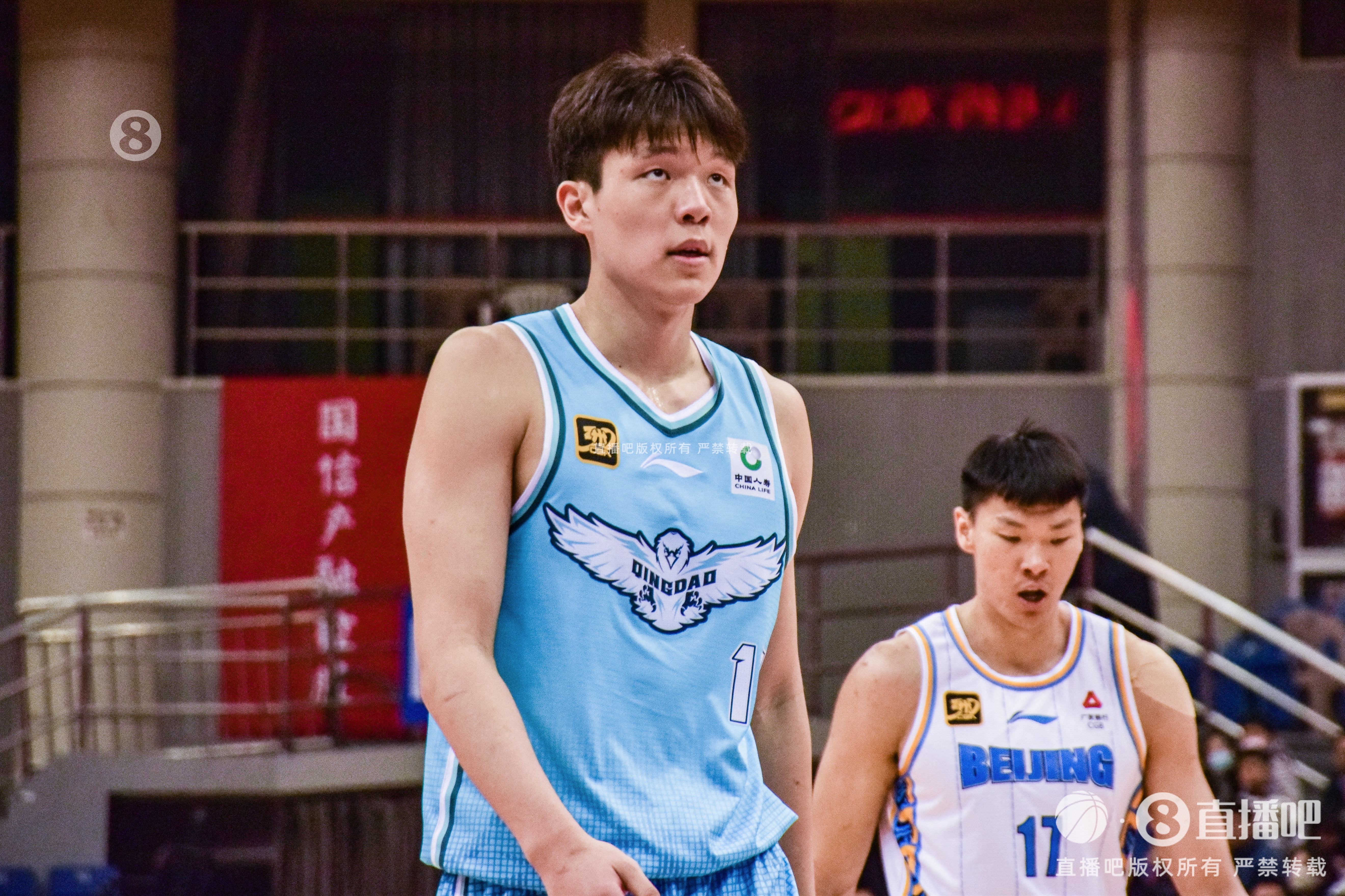  內線攻防俱佳！楊瀚森半場10分鐘4中3砍9分11板&另有3斷2帽