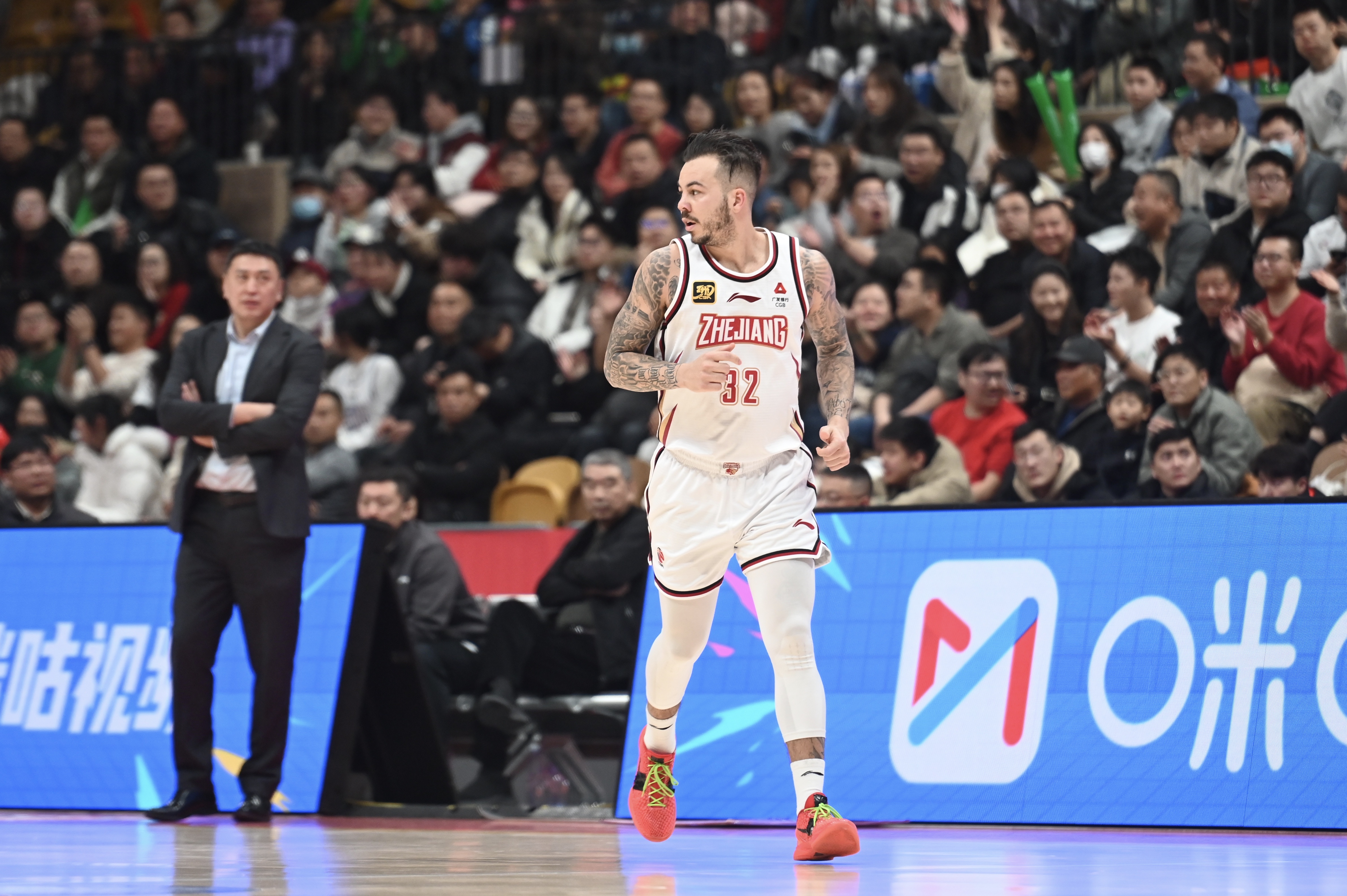  得分爆炸力！約克23中13得34分2板8助4斷 三分11中6