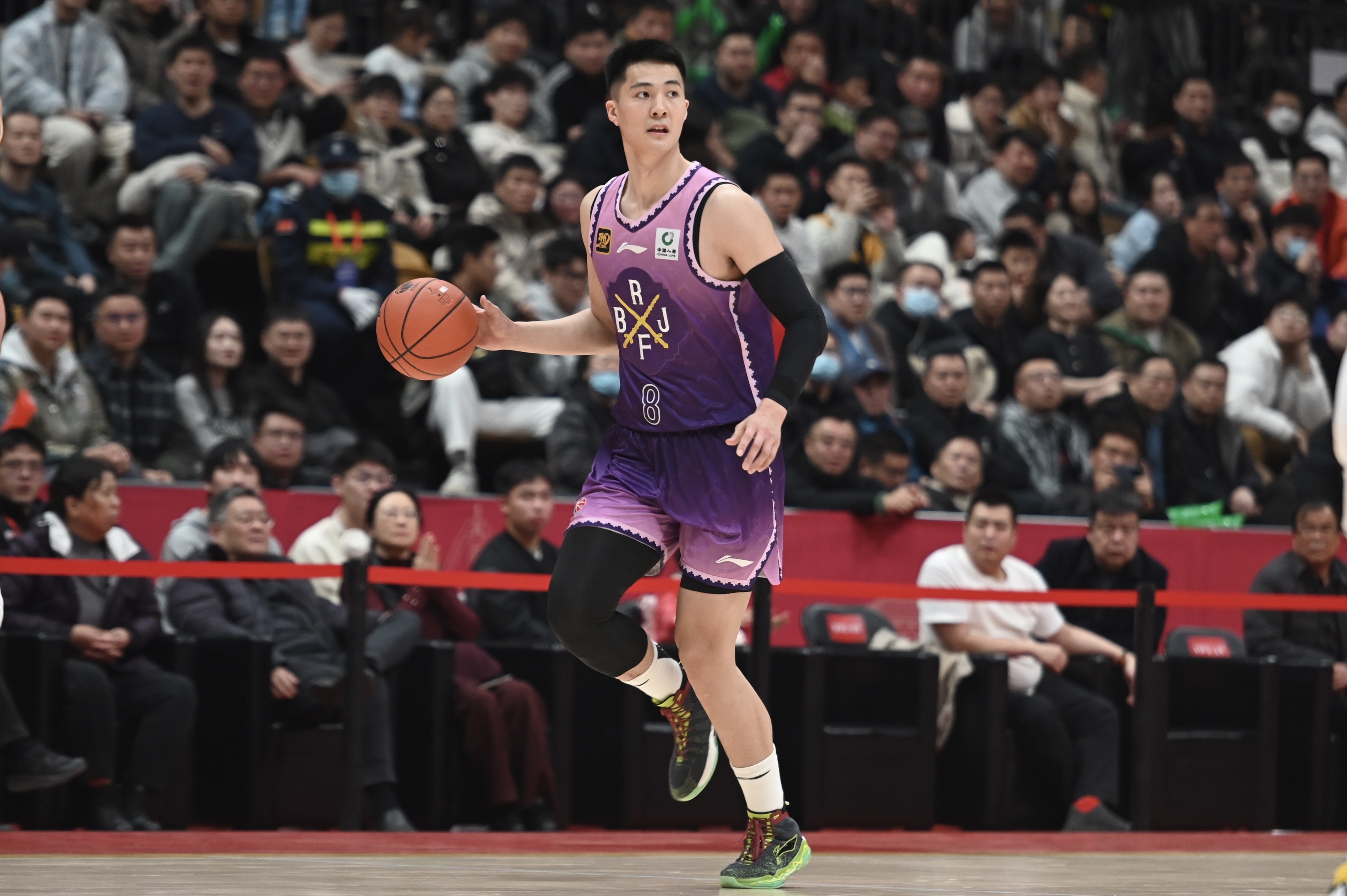  打得不錯！朱松瑋半場6中3&三分2中1拿7分&搶下7個籃板